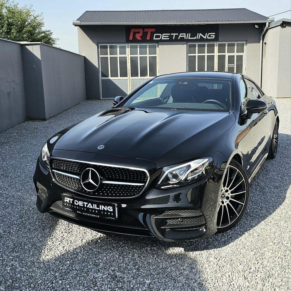 Mercedes-Benz E300d coupe