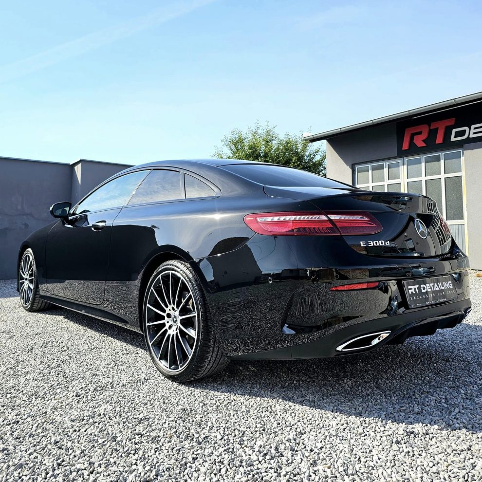 Mercedes-Benz E300d coupe